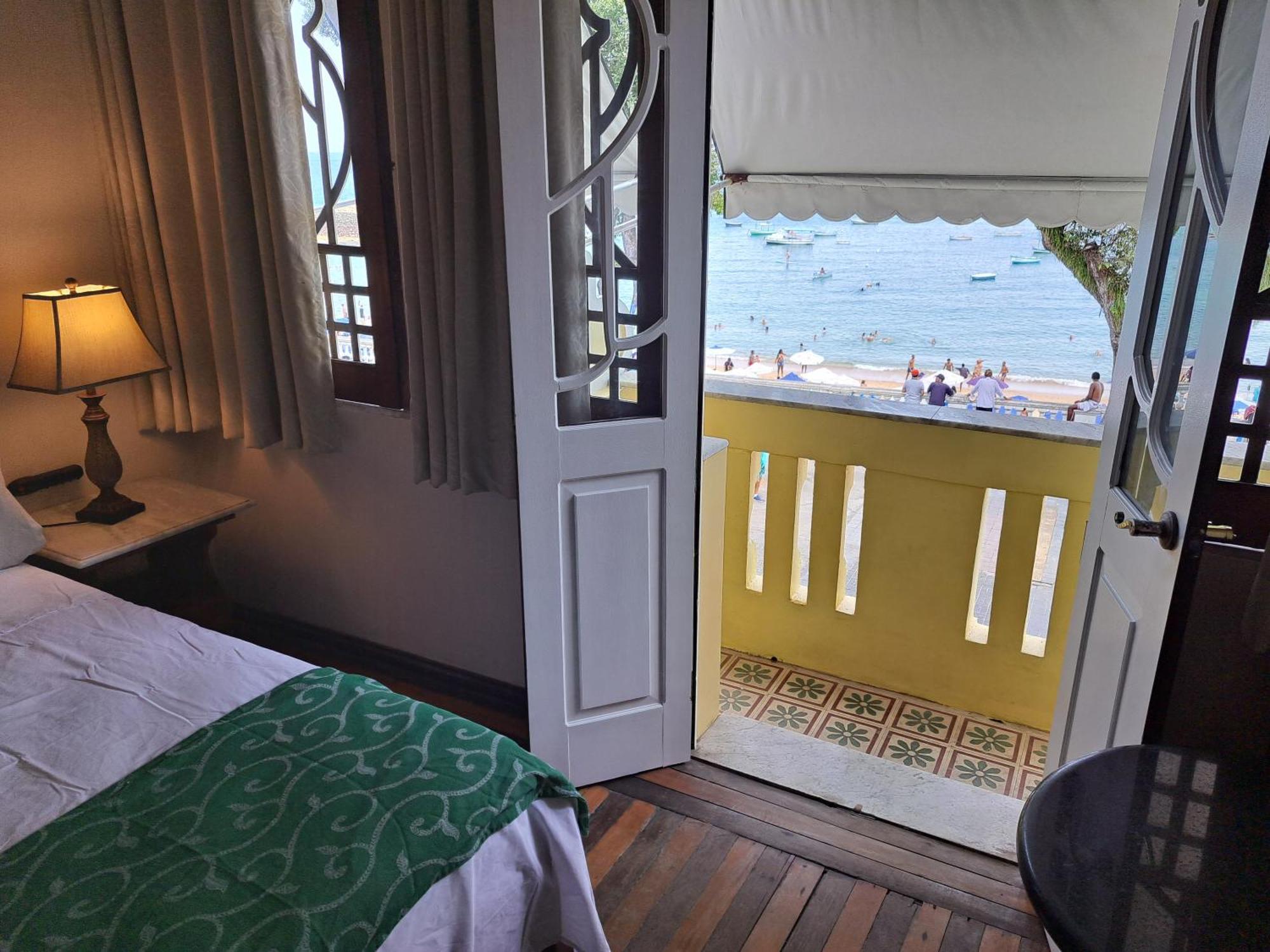 Beach Front Village Salvador Bagian luar foto